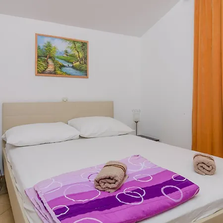 With Parking Space Zuljana, Peljesac - 4574 דירה